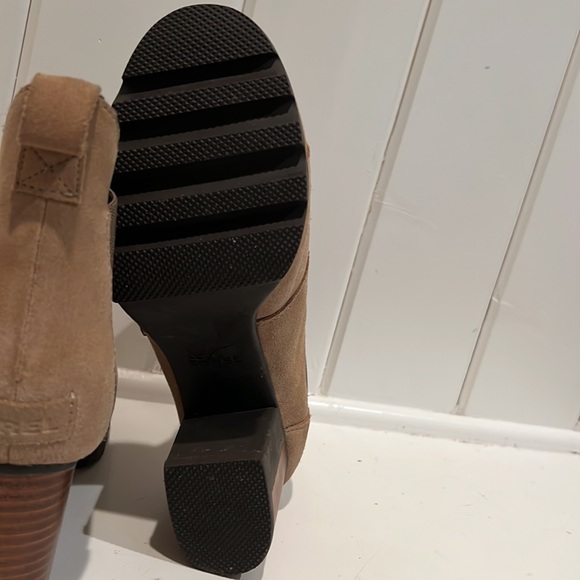 Womens Sorel causal boots - Picture 10 of 10